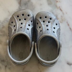 CROCS Kids Shimmering Silver Sandals